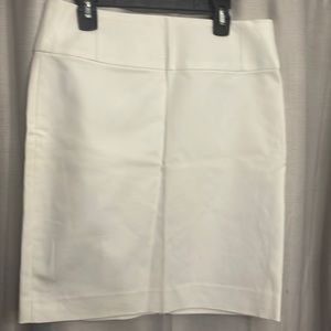 White banana republic skirt